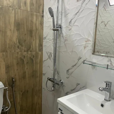 за гости бела * 아크토폴