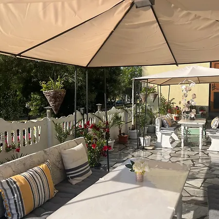 게스트하우스 за гости бела 아크토폴