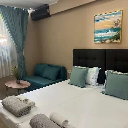 за гости бела Ahtopol